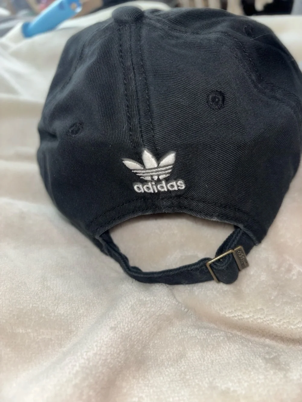Adidas hat - Picture 2 of 3